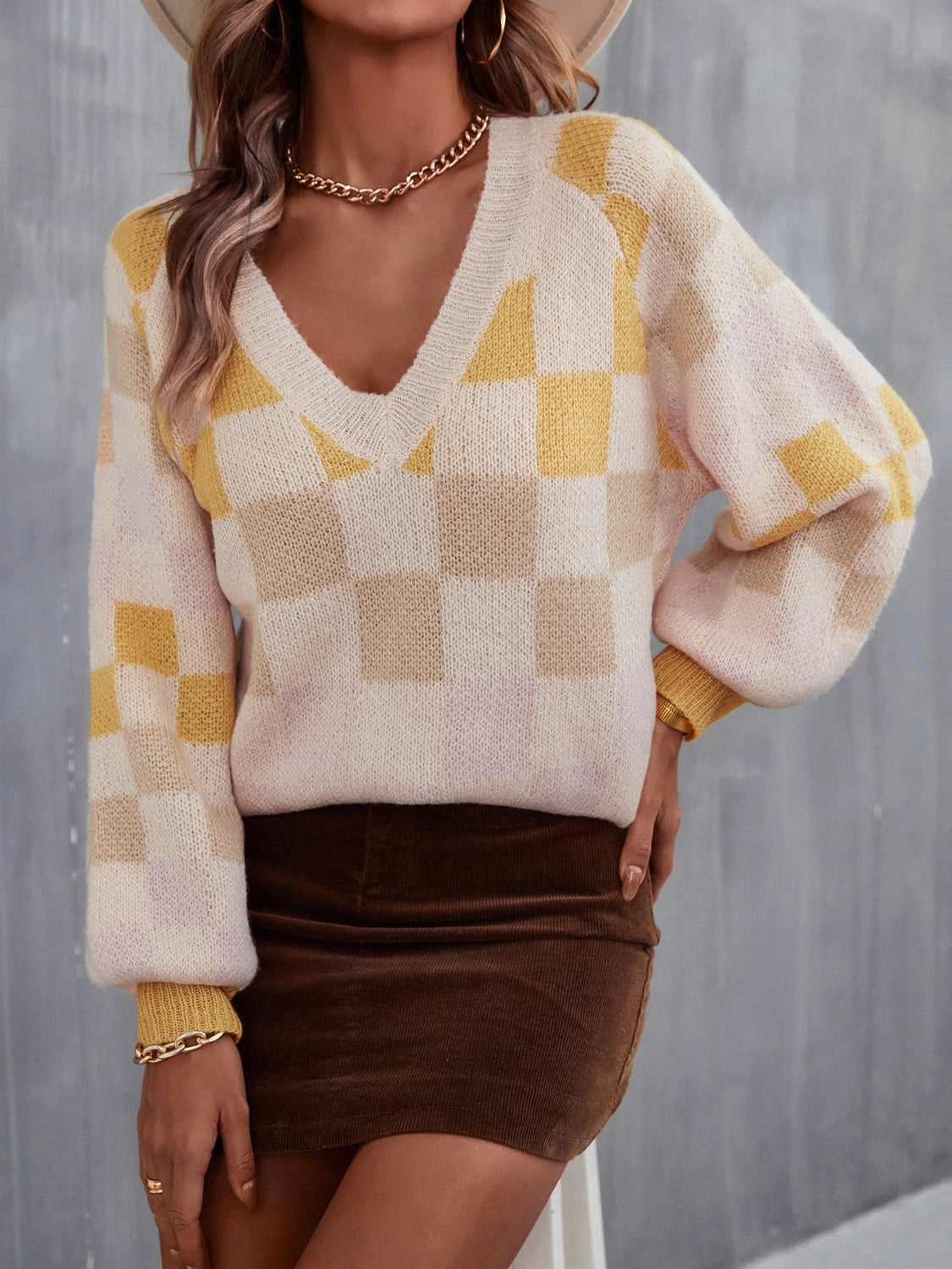 Angel Wings Checkered V-Neck Lantern Sleeve Sweater