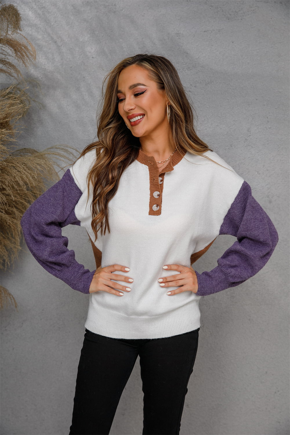 Angel Wings Round Neck Buttoned Knit Top