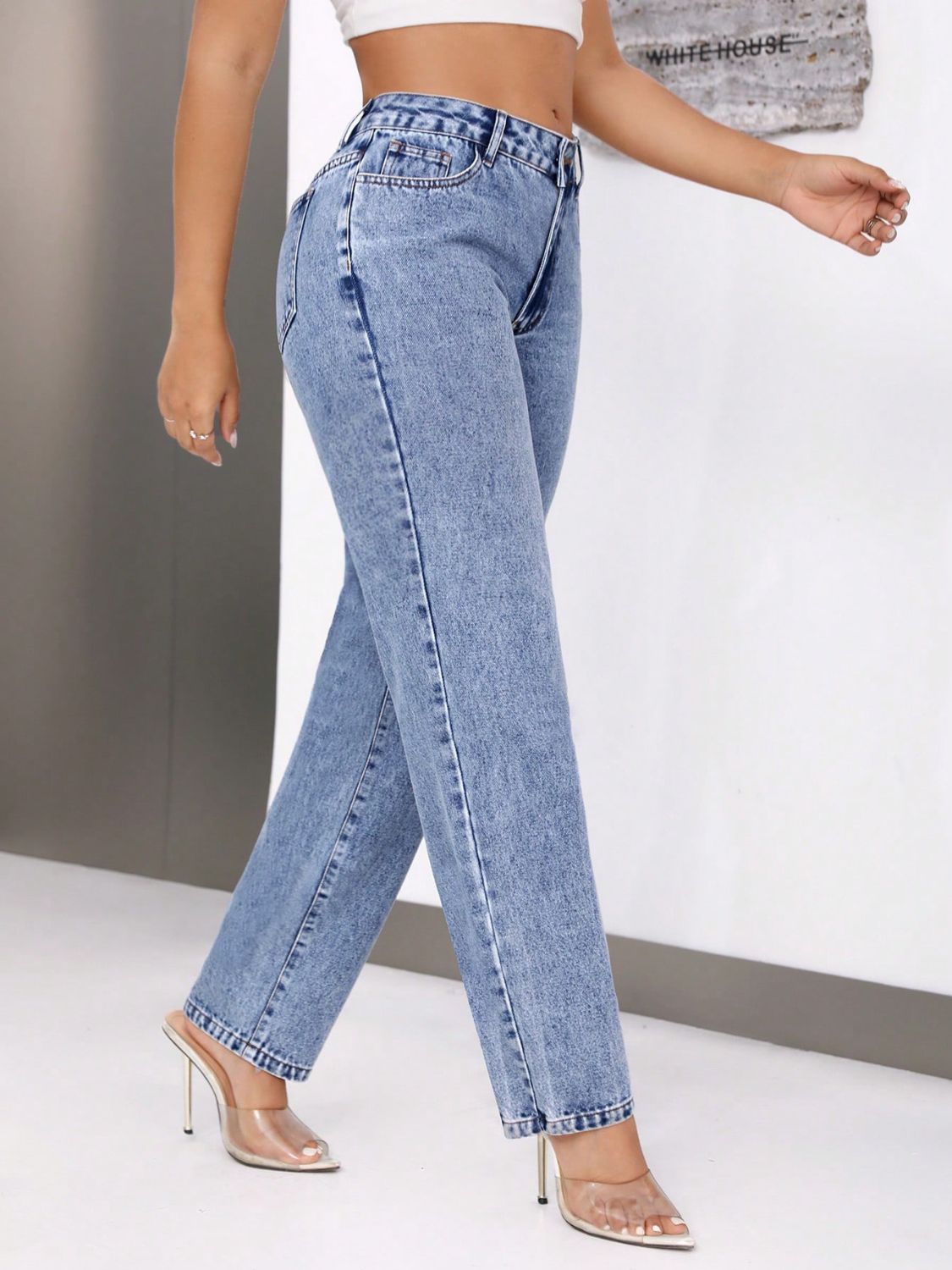 Mid-Rise Waist Jeans with Pockets