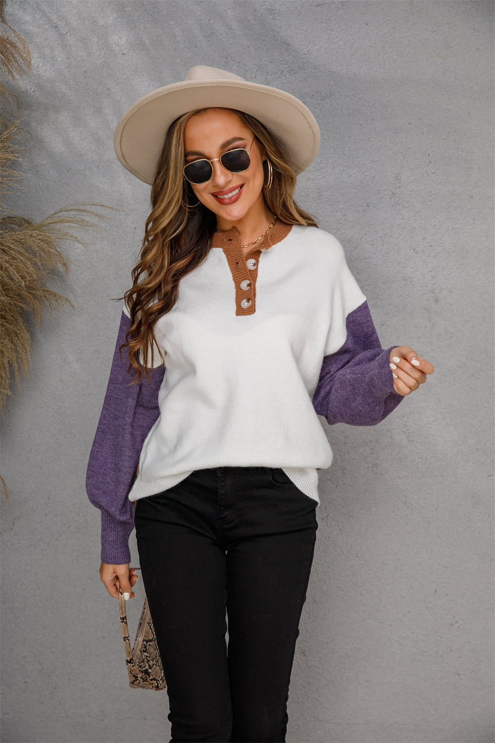 Angel Wings Round Neck Buttoned Knit Top